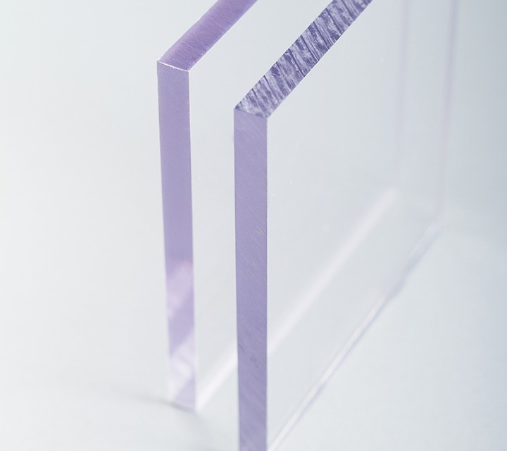 Plaque plexiglass transparent sur mesure